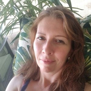 Meet your Posher, Crystalla